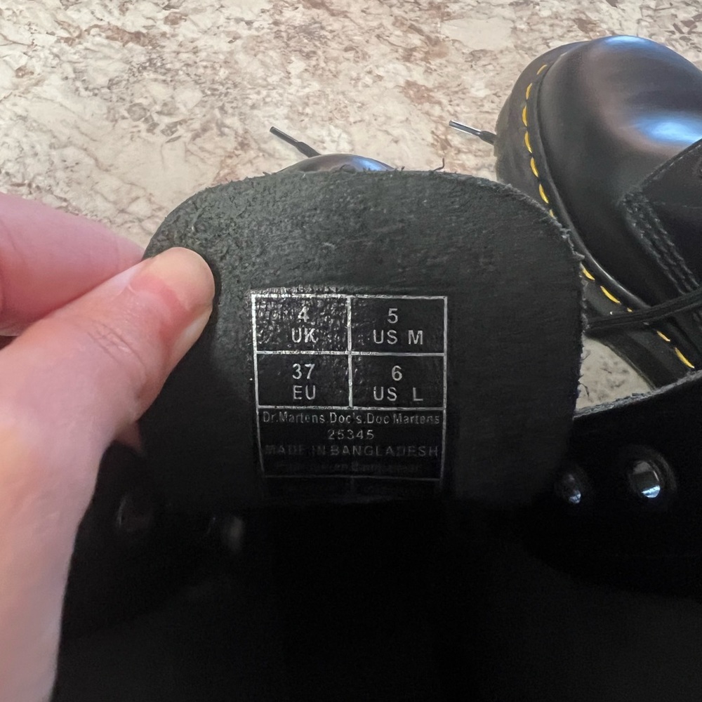 Doc martens women’s size 6